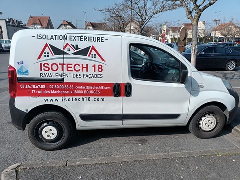 véhicule isotech 18